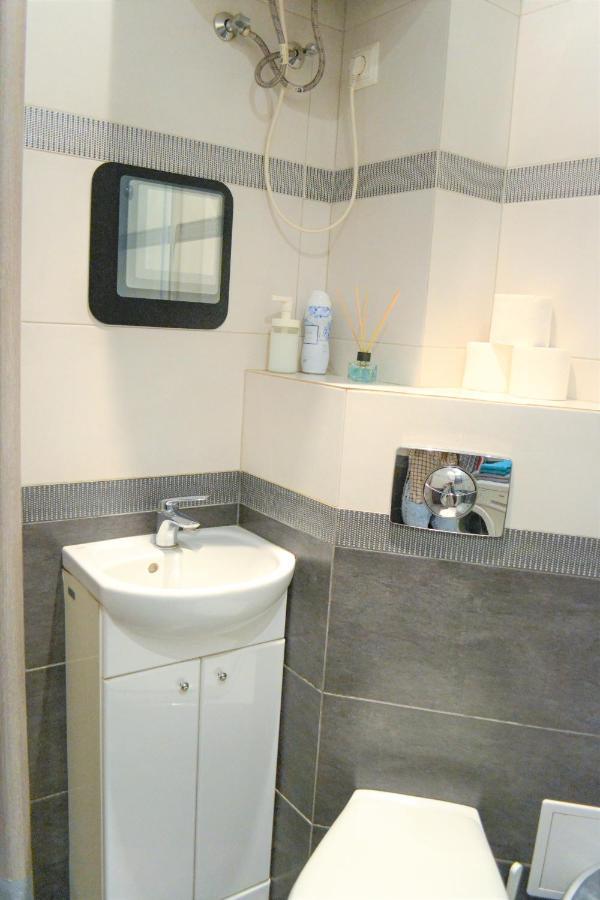 One-Room Apartment On Ogarna St In The Old Town Gdansk Exterior photo